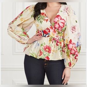 NWT- MARCIANO by GUESS Glorious Garden Mira Floral Top - Size Small